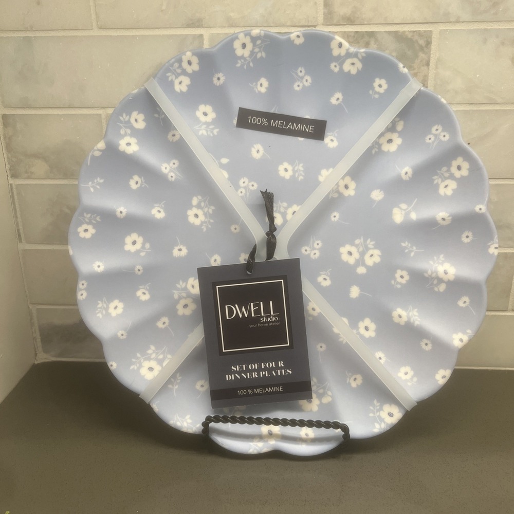 NEW Set 4 DWELL Melamine 10.5" Dinner Plates Matte Blue & White Scalloped Edge